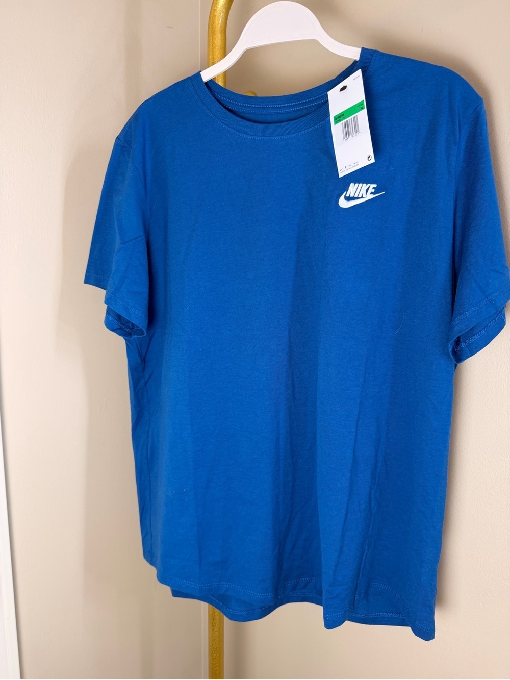 NWT Nike Sportswear Essential Tee Blue Embroidered Logo T-Shirt Women’s XL